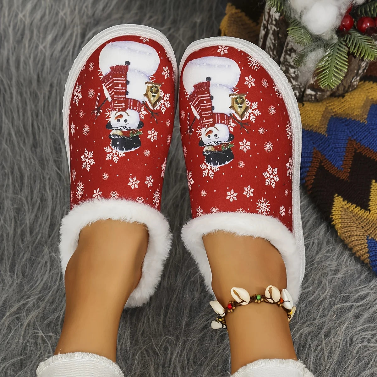 Cozy Snowman Slippers - Non-Slip Warm House Shoes, Plush Indoor Comfort for Winter. Soft & Slip-On! 🏠⛄️