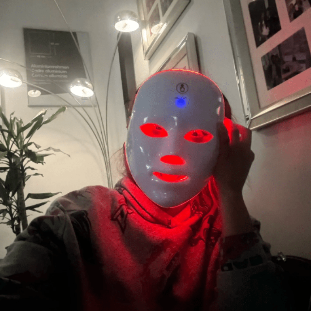 Glowing Skin Red Light LED Mask Bonus (Neck Red Light Strip)